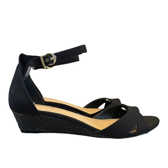 NEW Women's Charter Club Toniie Wedge Sandals Pumps Black Suede 7M - Picture 10 of 10